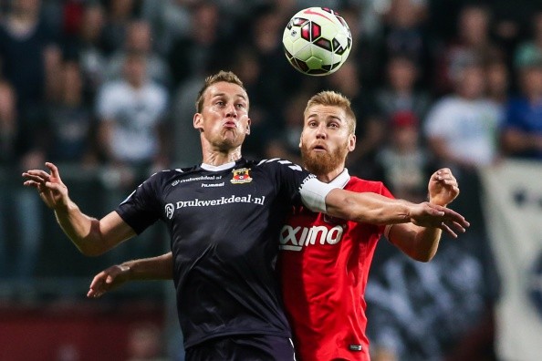 的中场核心 的中场核心