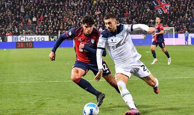 在关键比赛 在关键比赛