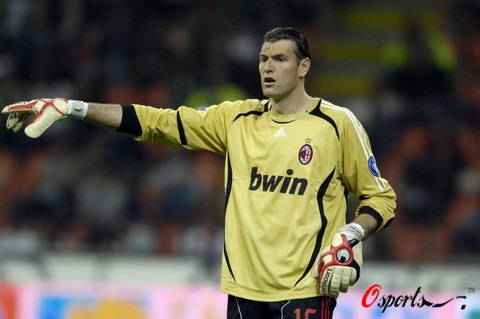 进攻不是纯 进攻不是纯